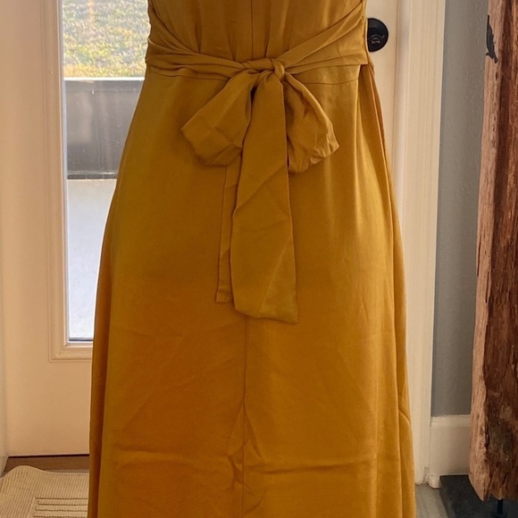 Banana Republic Halter Maxi Dres,  Size 4 - Picture 8 of 15